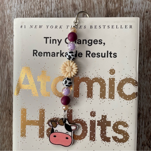 Bookmark Cow Handcrafted Artisan Beaded Metal Journal Gift Read Book - Picture 2 of 3